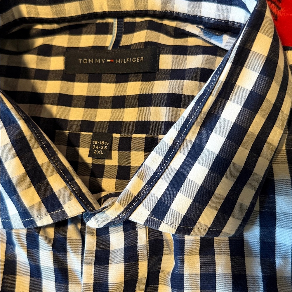 5/$25 - Tommy Hilfiger Button Down Shirt - Regular Fit - Picture 4 of 4